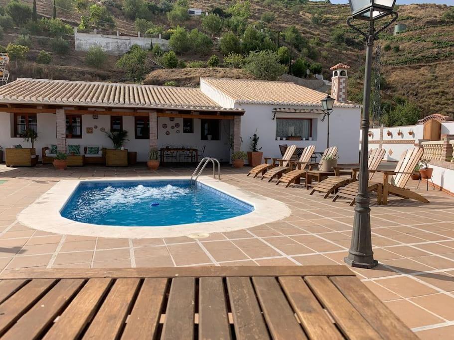 Villa Calabasas 阿尔姆尼卡 外观 照片